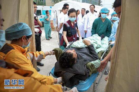 四川芦山地震死亡失踪人数上升至208人