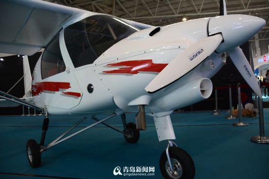 140万买架飞机 小型私人机青岛开售喝97号汽油
