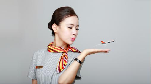 天津航空招聘百名空乘人员 本月13日青岛报名