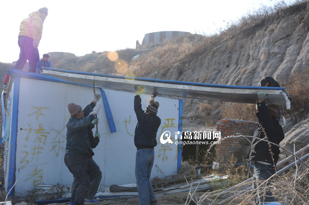 城管强拆小麦岛无敌海景房 还市民海景