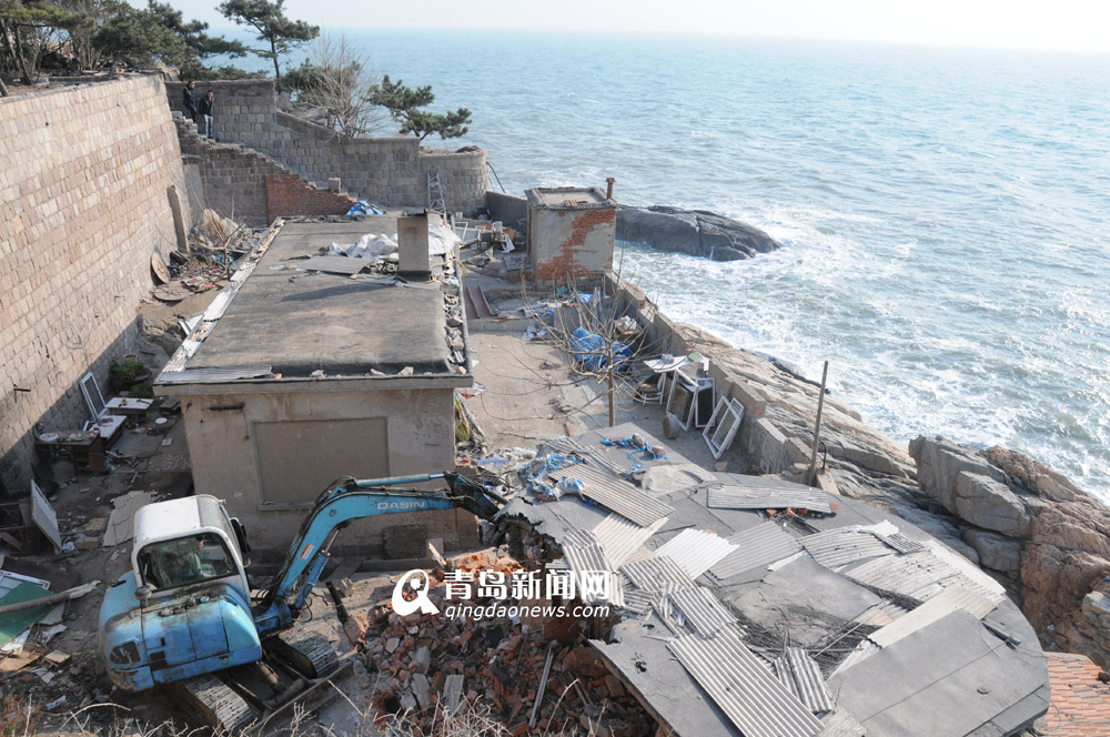 城管强拆小麦岛无敌海景房 还市民海景