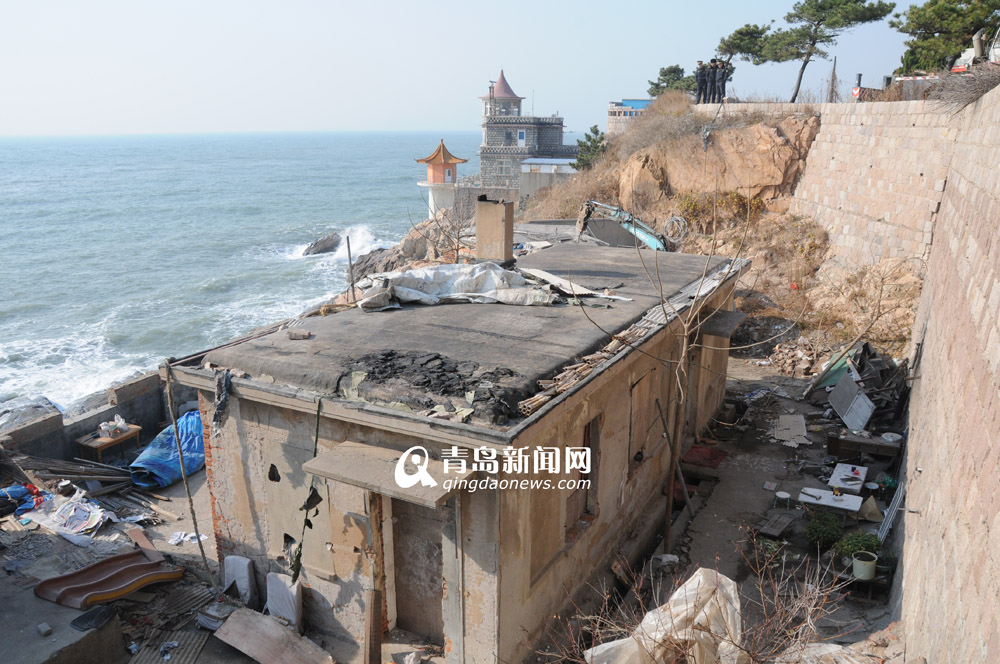 城管强拆小麦岛无敌海景房 还市民海景