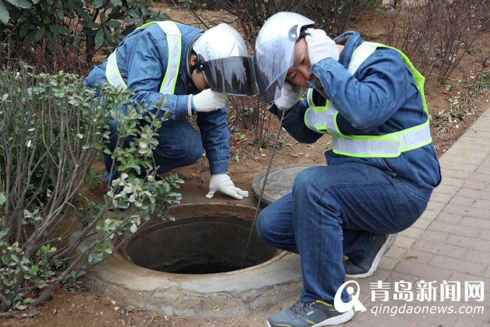 高清：开发区供水管理员配摩托车 帅气不输骑警