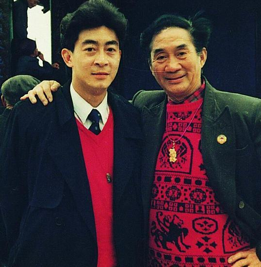 为人父母之后才更懂你！明星晒老爸感恩父亲节