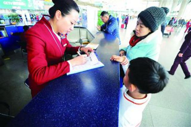 从青岛到南昌，6岁娃独自“飞”